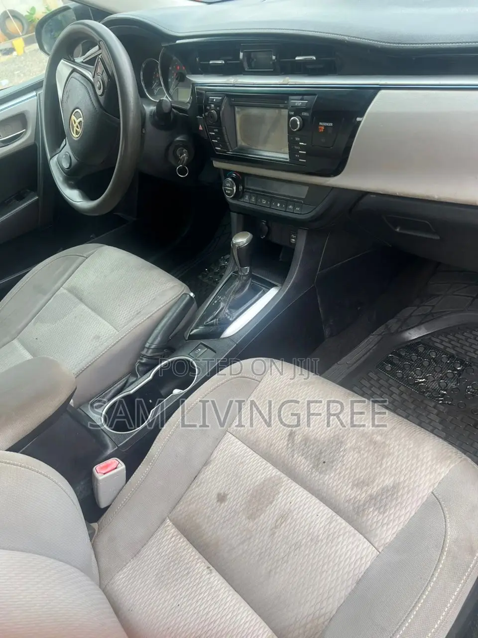 Toyota Corolla LE Eco Plus 4dr Sedan (1.8L 4cyl CVT) 2015 Black