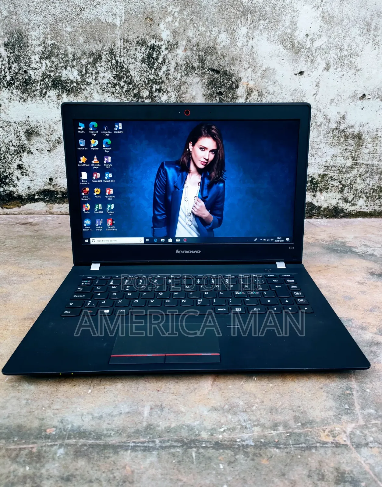 New Laptop Lenovo 8GB Intel Core i5 HDD 320GB