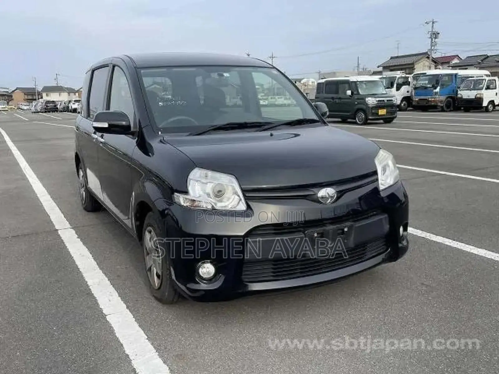 Toyota Sienta 1.5 FWD (6-seater) 2015 Black