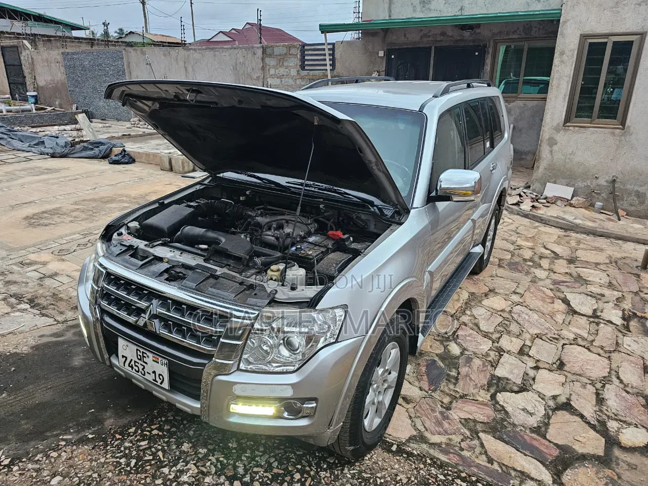 Mitsubishi Pajero V80 3.5 V6 GL/GLS 2019 Gray