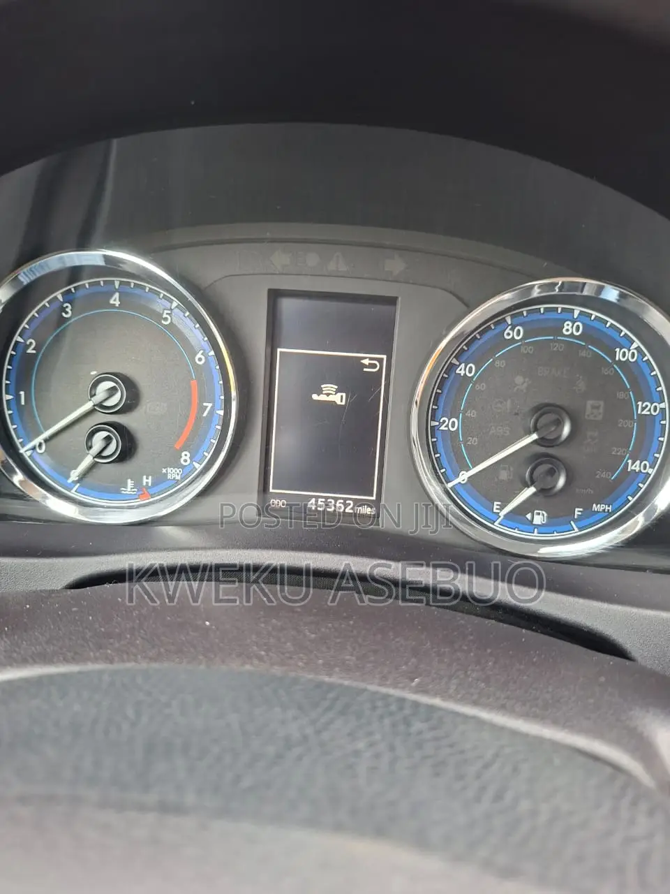 Toyota Corolla XSE (1.8L 4cyl 2A) 2018 Gray