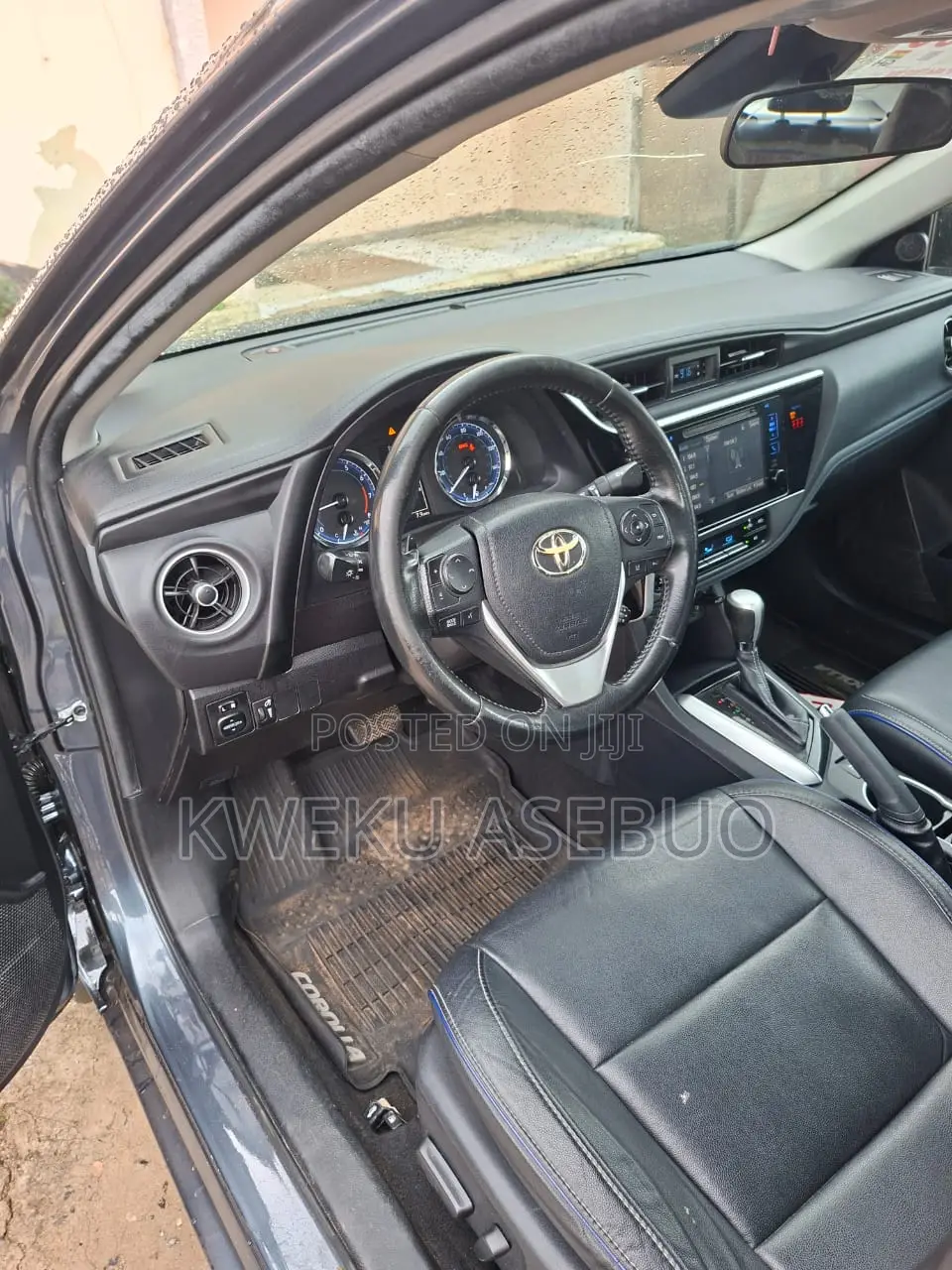 Toyota Corolla XSE (1.8L 4cyl 2A) 2018 Gray
