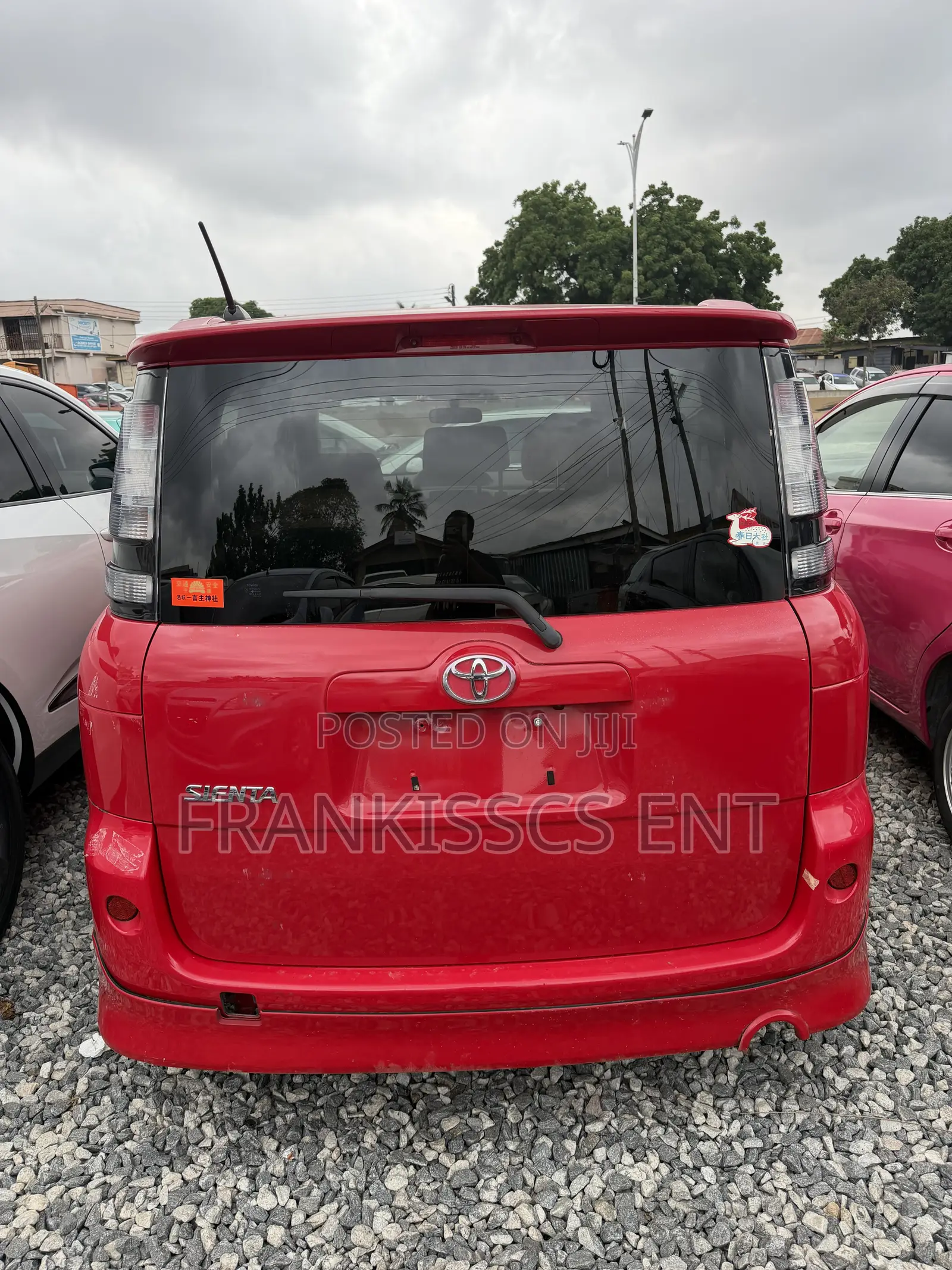 Toyota Sienta 1.5 AWD 2014 Red