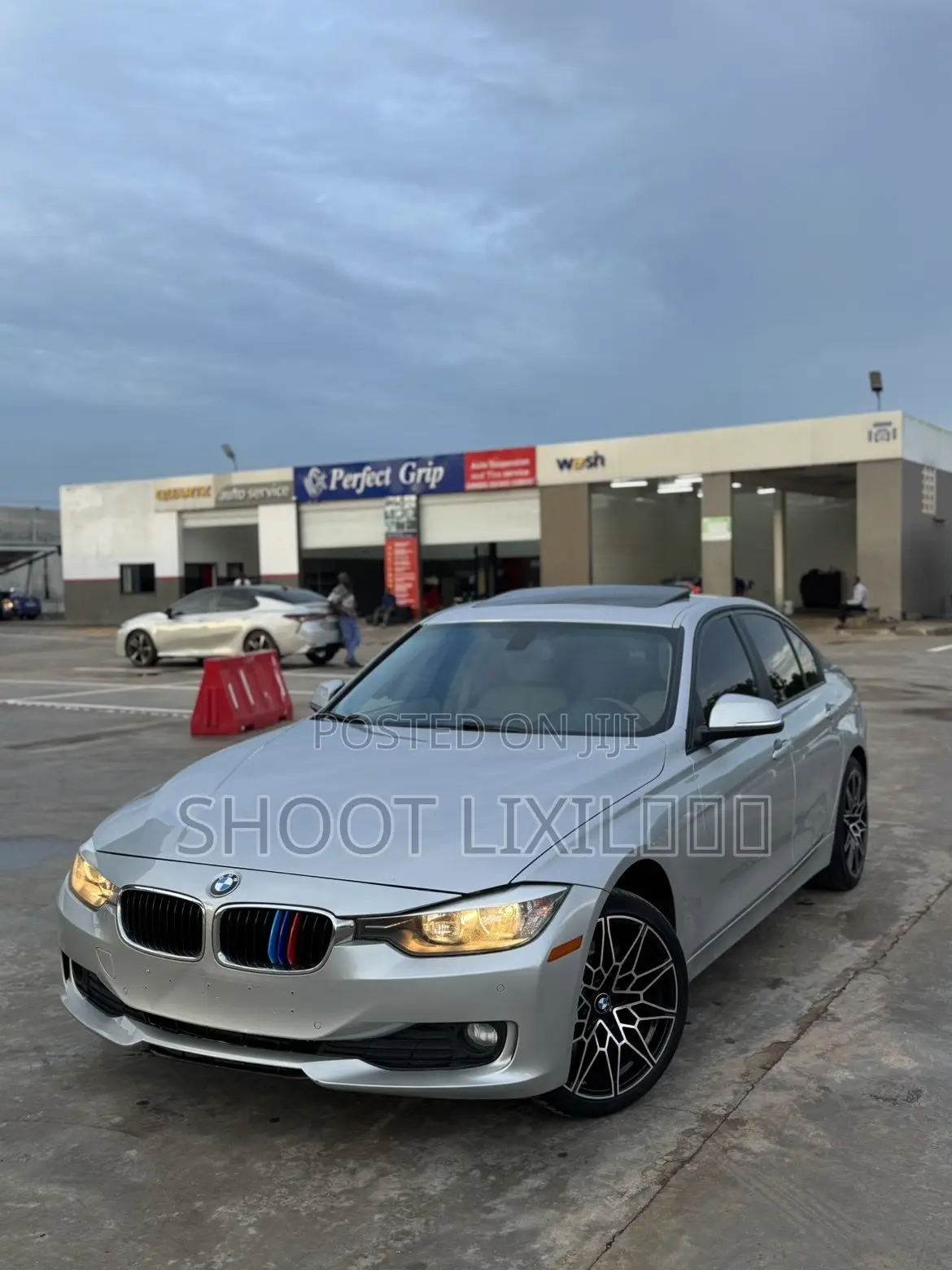 BMW 320i 2014 Silver