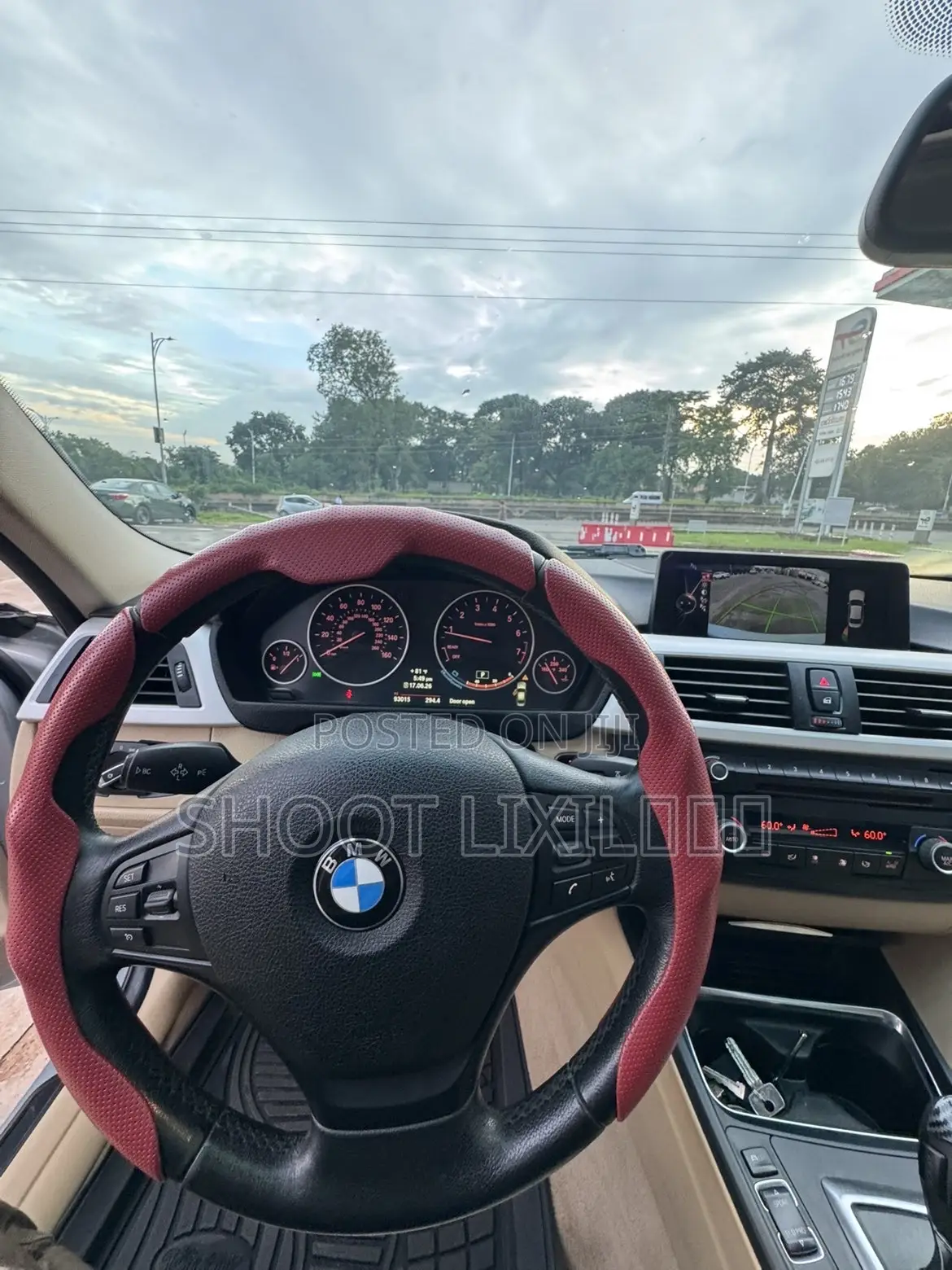 BMW 320i 2014 Silver
