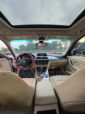 BMW 320i 2014 Silver