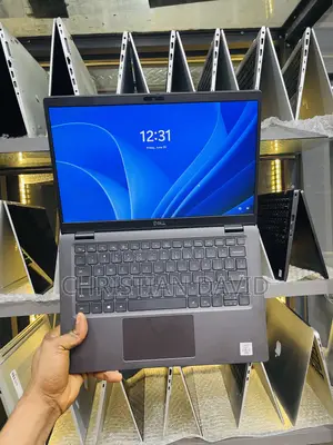 Laptop Dell Latitude 7310 16GB Intel Core i5 SSD 256GB