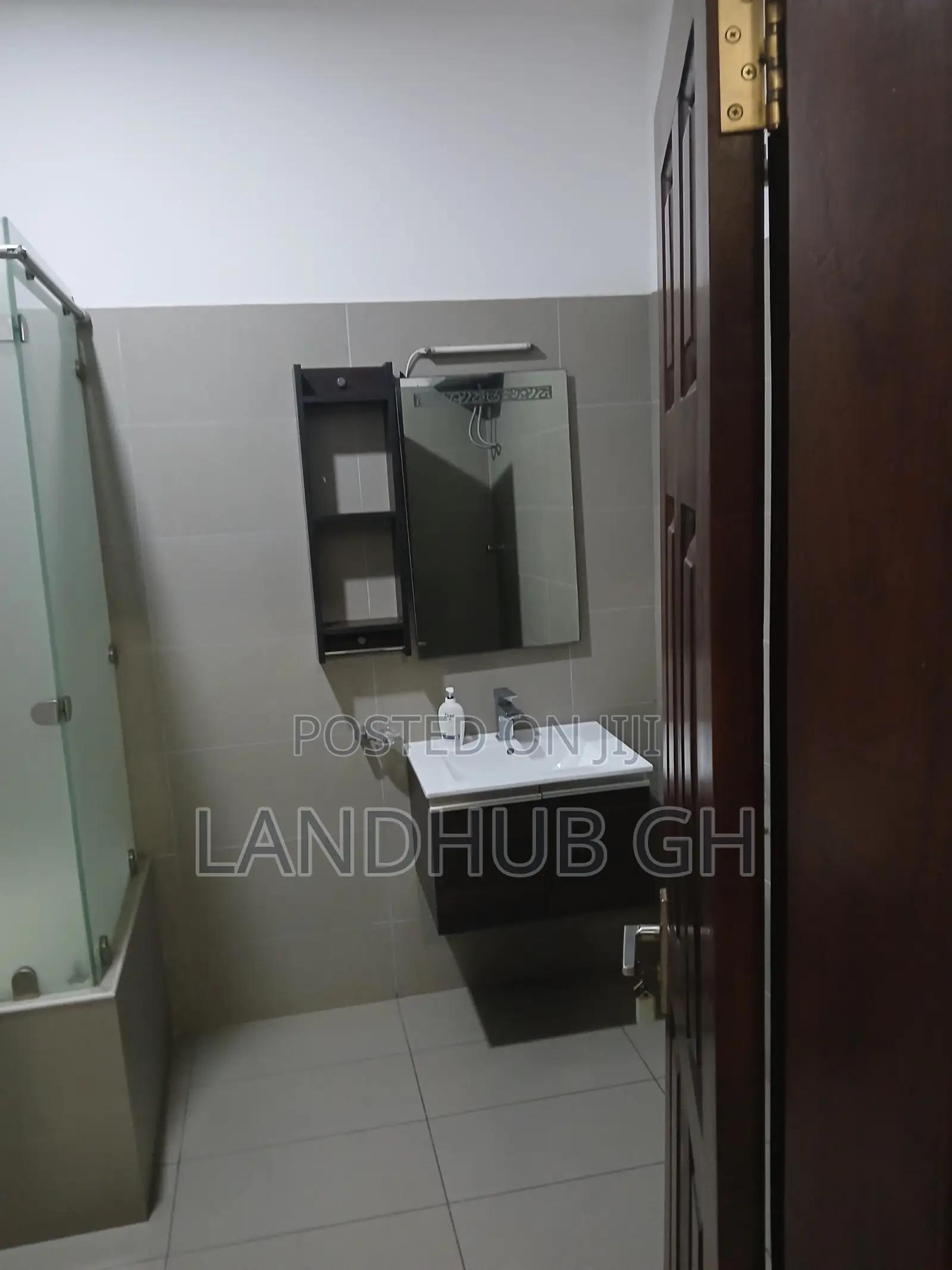 Furnished 3bdrm Apartment in Acquinas for rent