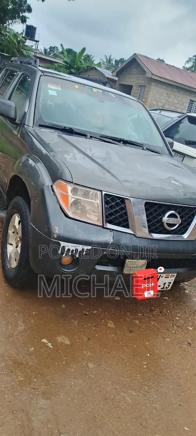 Nissan Pathfinder 2008 Gray