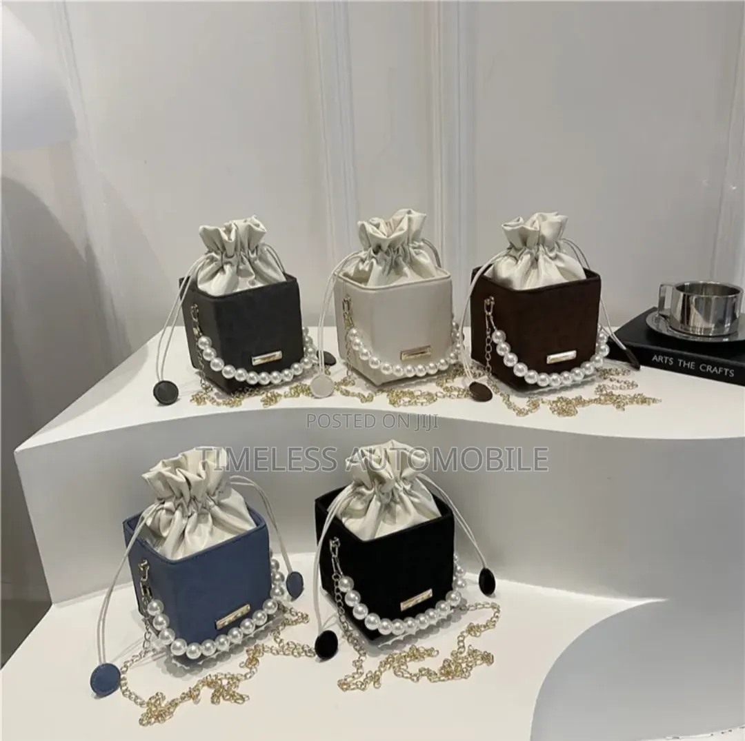 Exclusive Collection of Stunning Ladies' Handbags