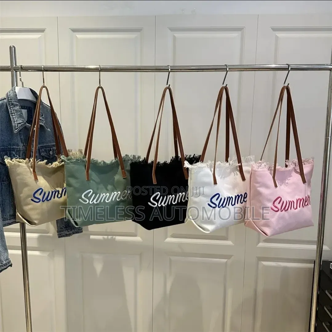 Exclusive Collection of Stunning Ladies' Handbags