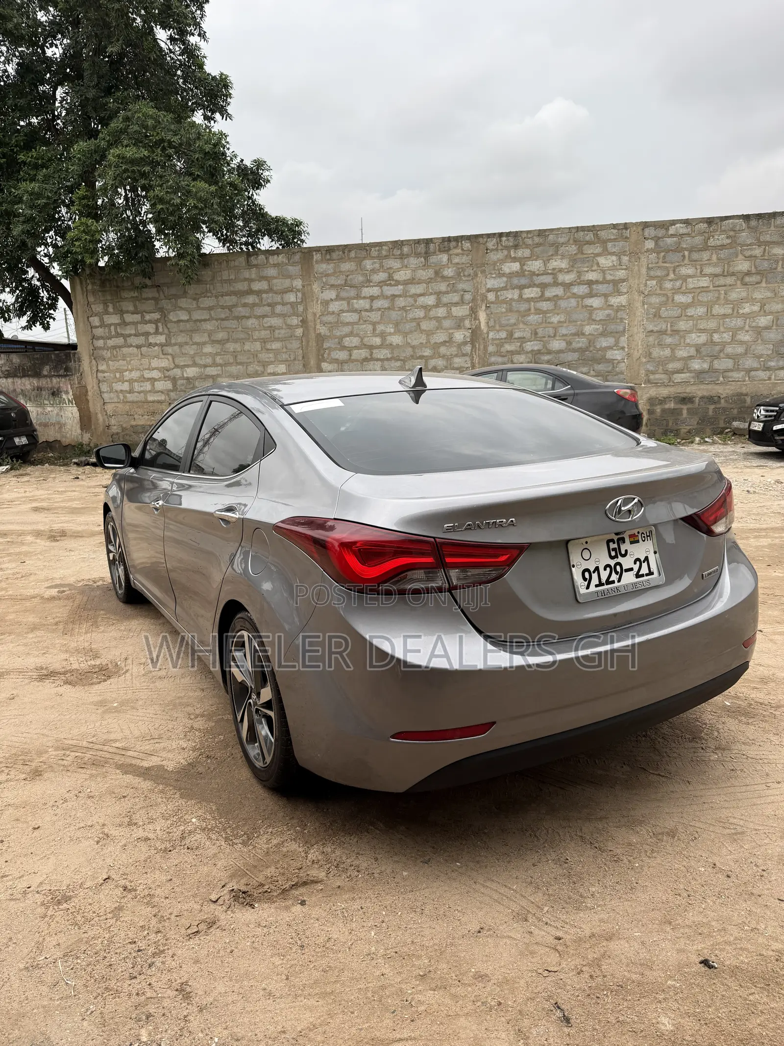 Hyundai Elantra Limited 4dr Sedan (1.8L 4cyl 6A) 2014 Gray