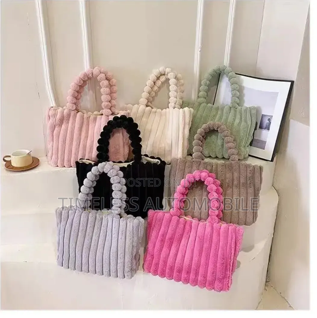 Exclusive Collection of Stunning Ladies' Handbags