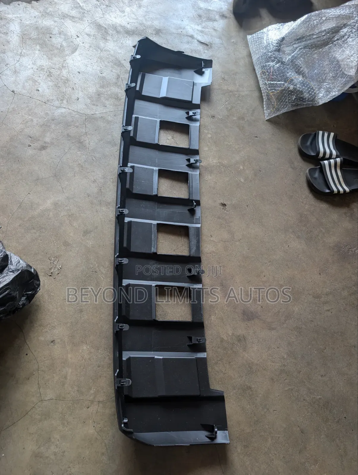 Toyota Tacoma TRD 2022,2023,2024,2025 Skip Plate /Down Bumper Moulding