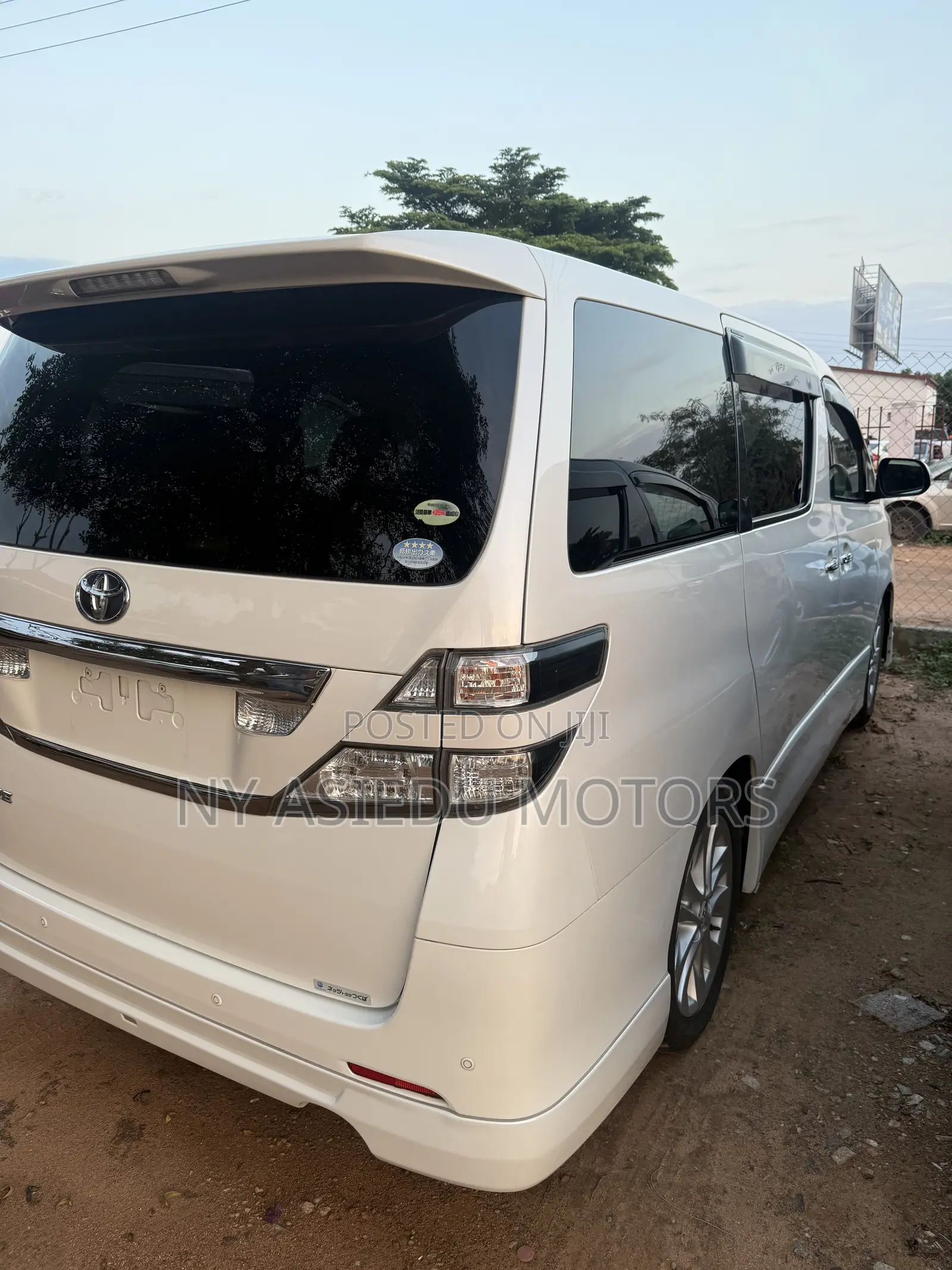Toyota Alphard 2.4 Petrol AWD 2010 White