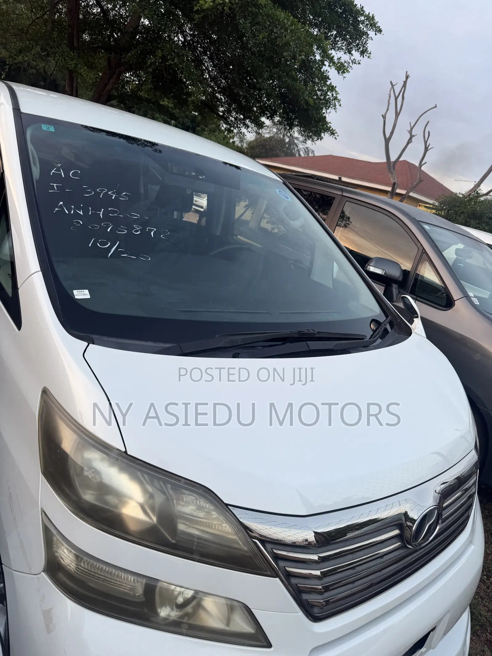 Toyota Alphard 2.4 Petrol AWD 2010 White