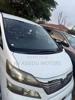 Toyota Alphard 2.4 Petrol AWD 2010 White