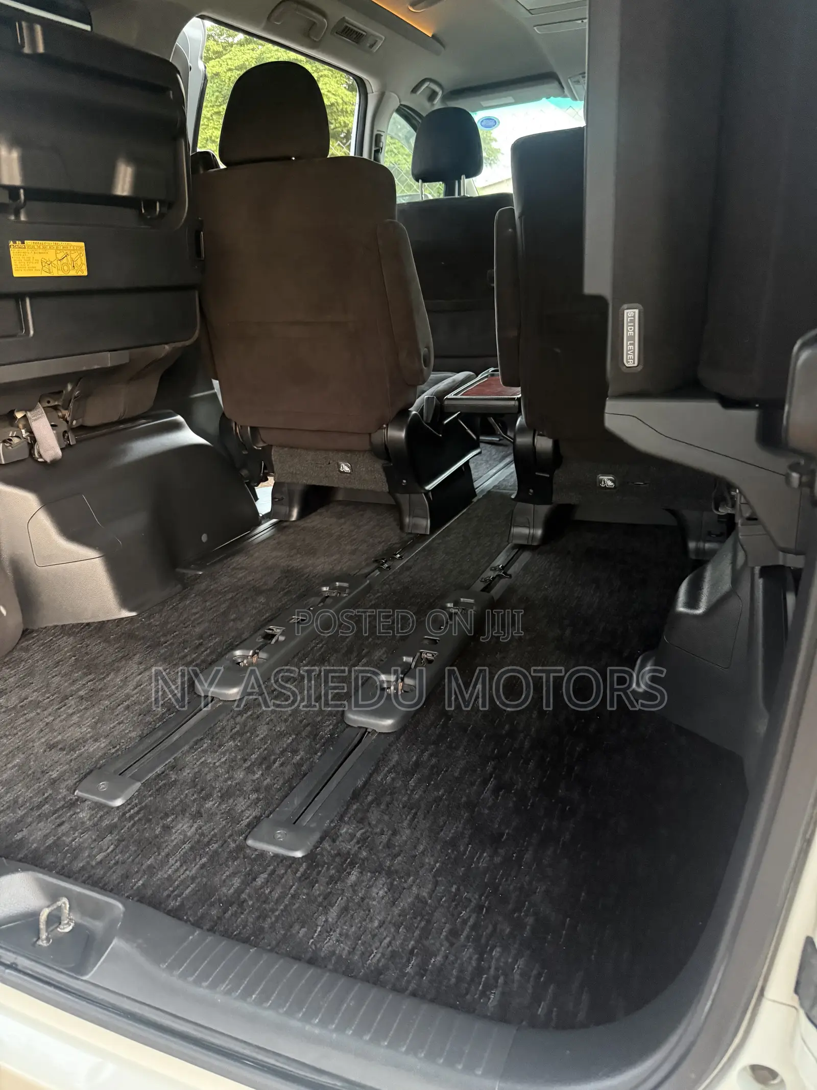Toyota Alphard 2.4 Petrol AWD 2010 White