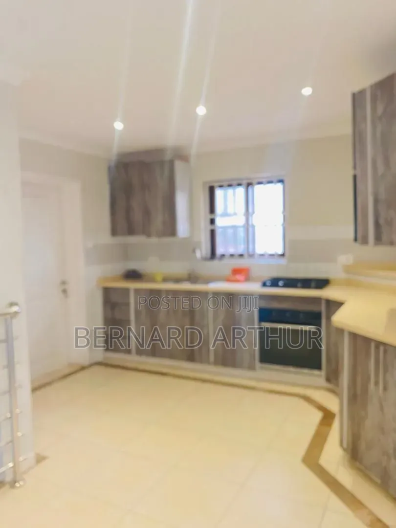 3bdrm Duplex in Bernard Agency, Pokuase for rent