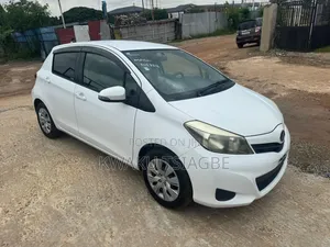 Toyota Vitz 2011 White