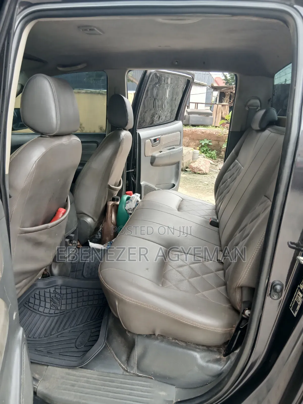 Toyota Hilux 2012 Black