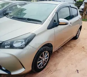 Toyota Vitz 1.3 AWD 5dr 2014 Gold
