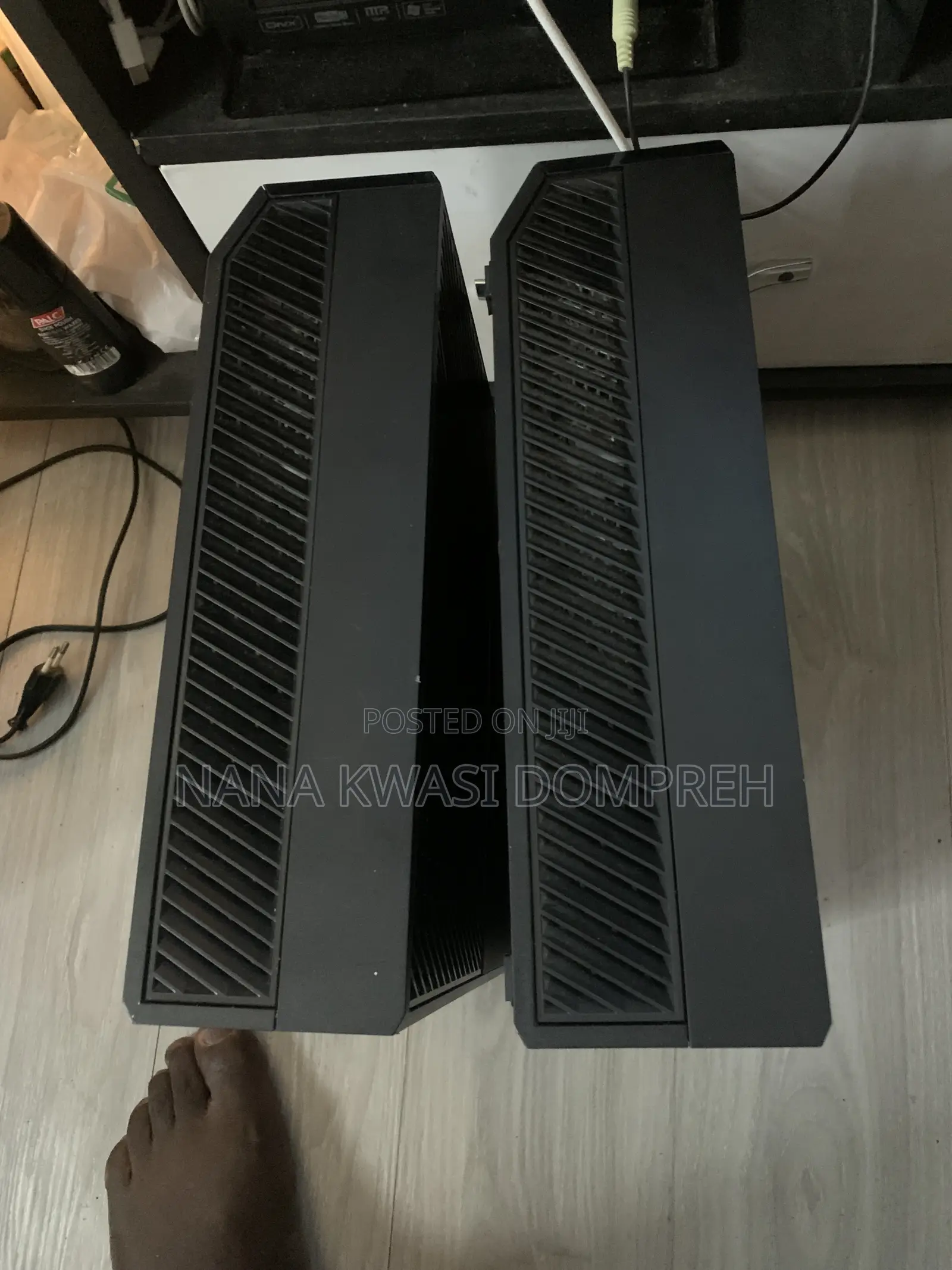 Uk Neat Xbox One Special Edition With Controller