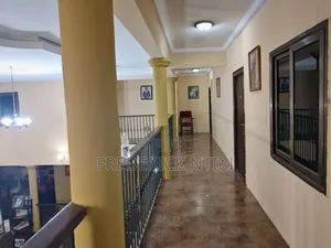 6bdrm Mansion in Tema Metropolitan for sale