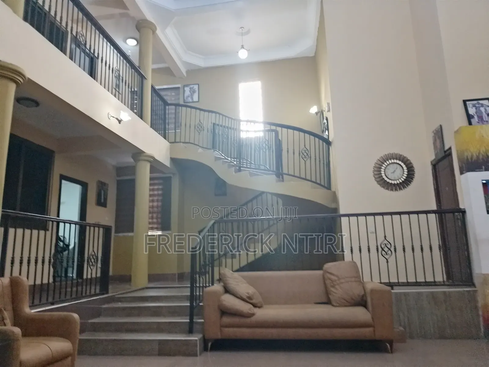6bdrm Mansion in Tema Metropolitan for sale