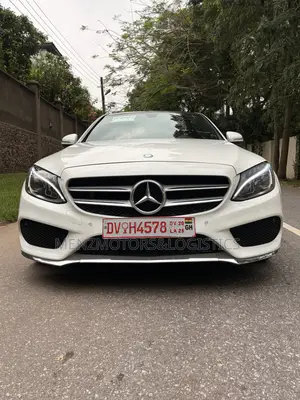 Mercedes-Benz C300 Base AWD 4Matic Sedan (2.0L 4cyl 7A) 2015 White
