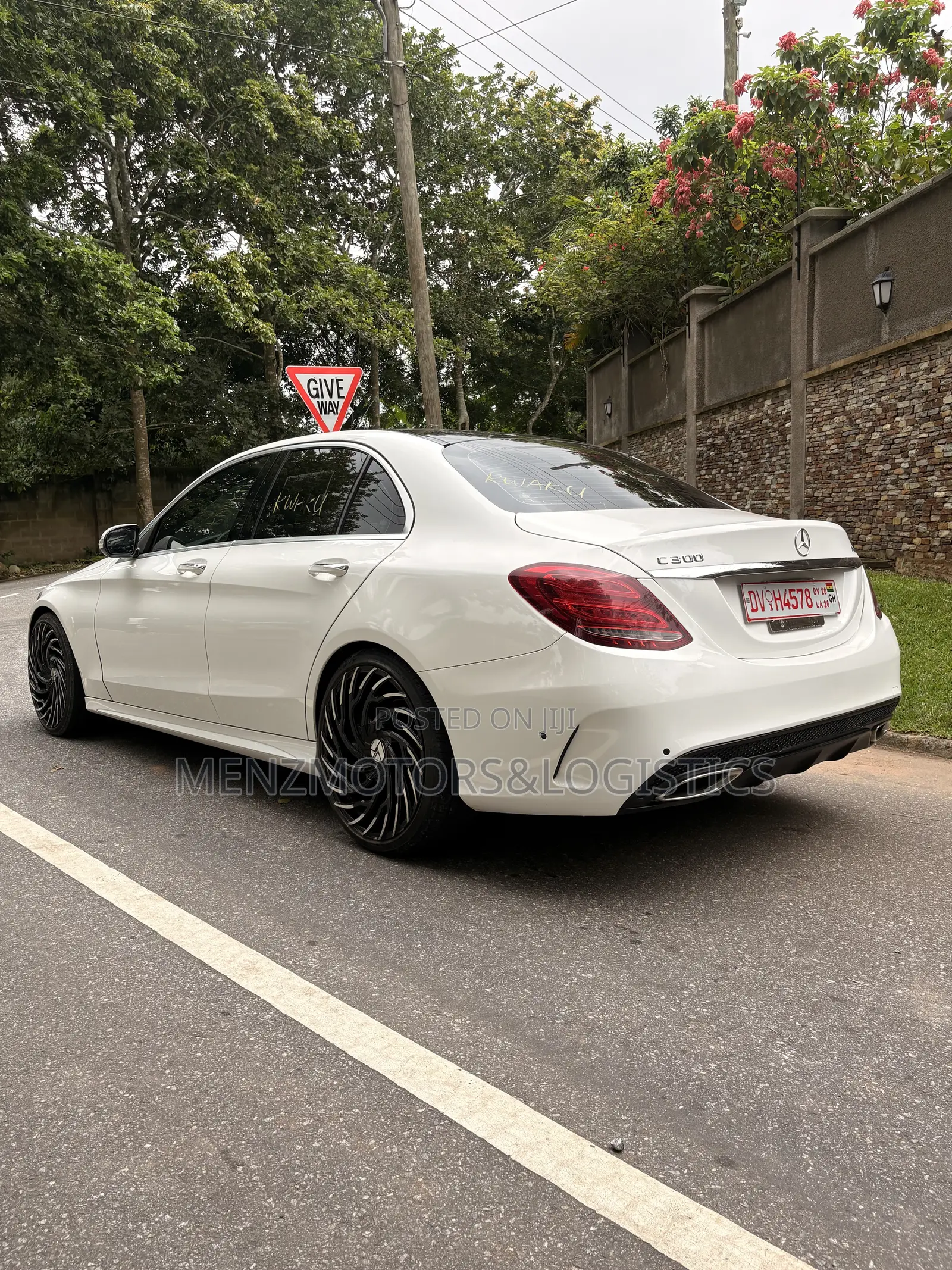 Mercedes-Benz C300 Base AWD 4Matic Sedan (2.0L 4cyl 7A) 2015 White