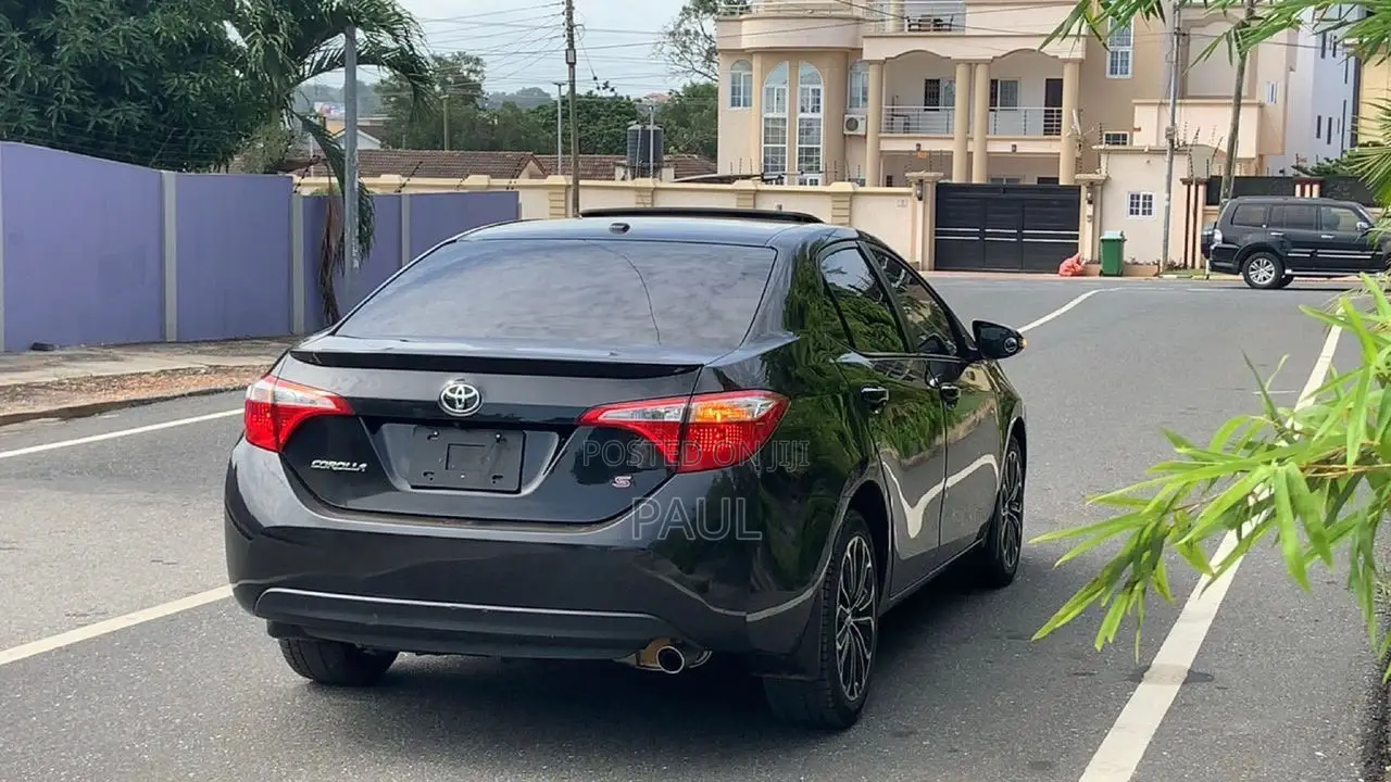 Toyota Corolla S w/Special Edition Pkg (1.8L 4cyl CVT) 2016 Black