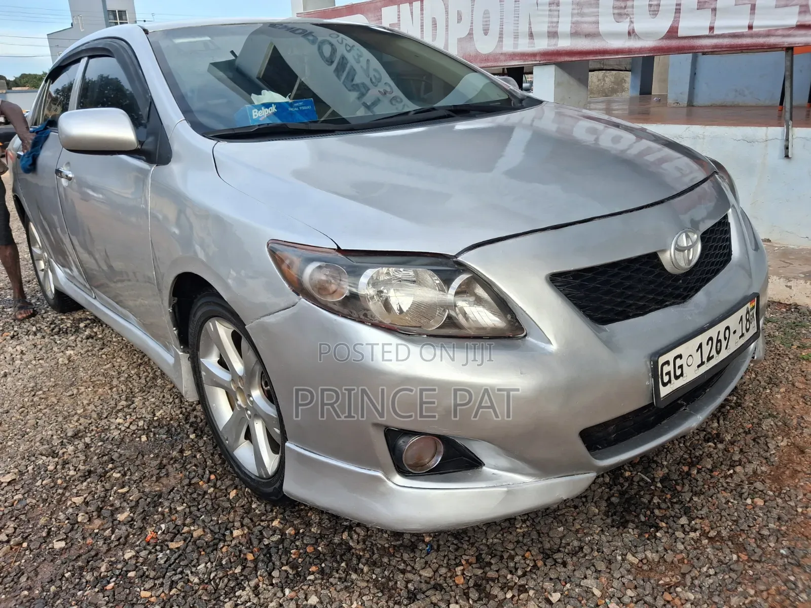Toyota Corolla LE 4dr Sedan (1.8L 4cyl 4A) 2010 Silver