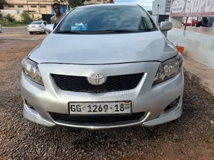 Toyota Corolla LE 4dr Sedan (1.8L 4cyl 4A) 2010 Silver