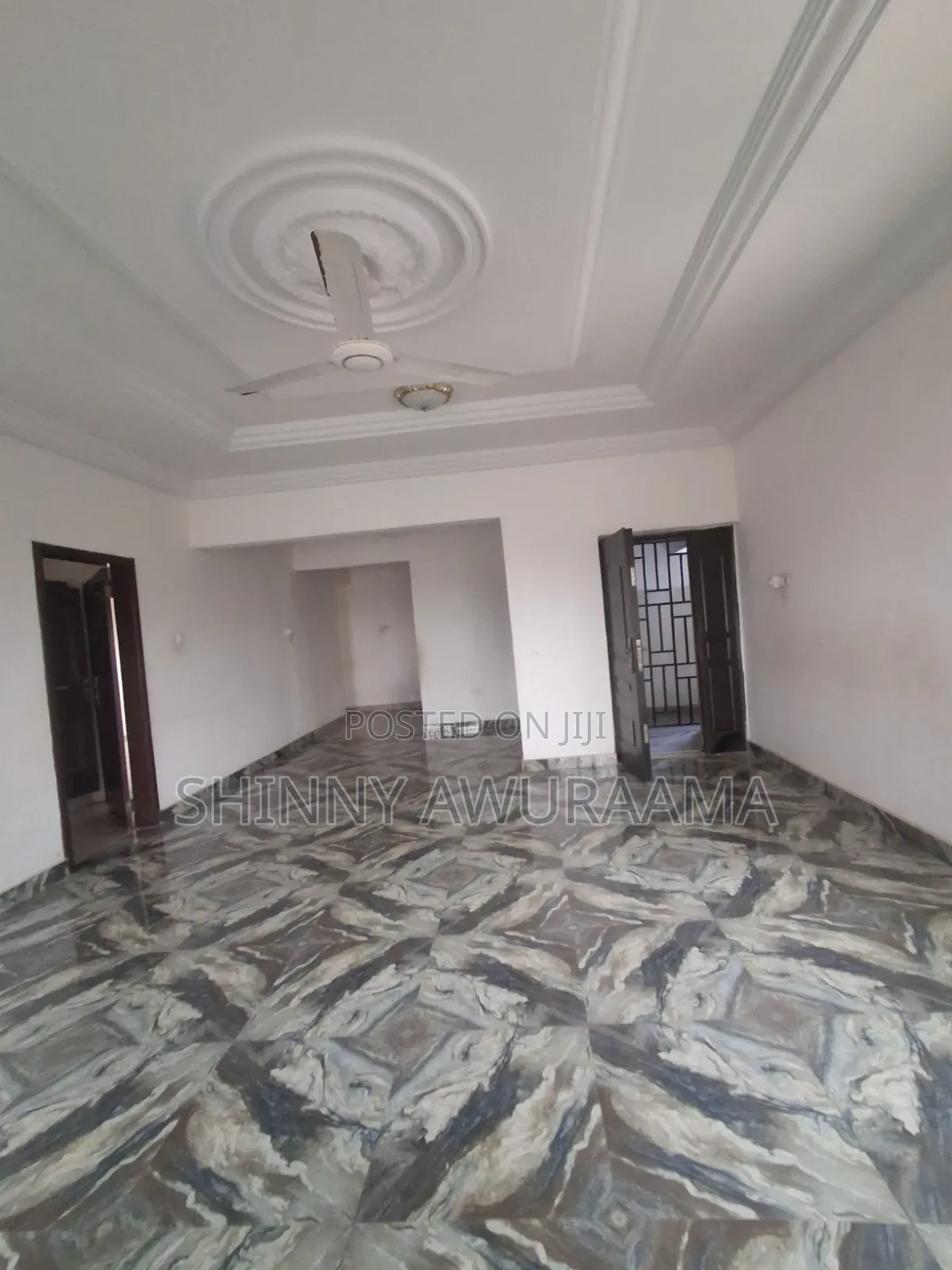 3bdrm Apartment in School Junction for rent
