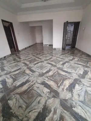 3bdrm Apartment in School Junction for rent