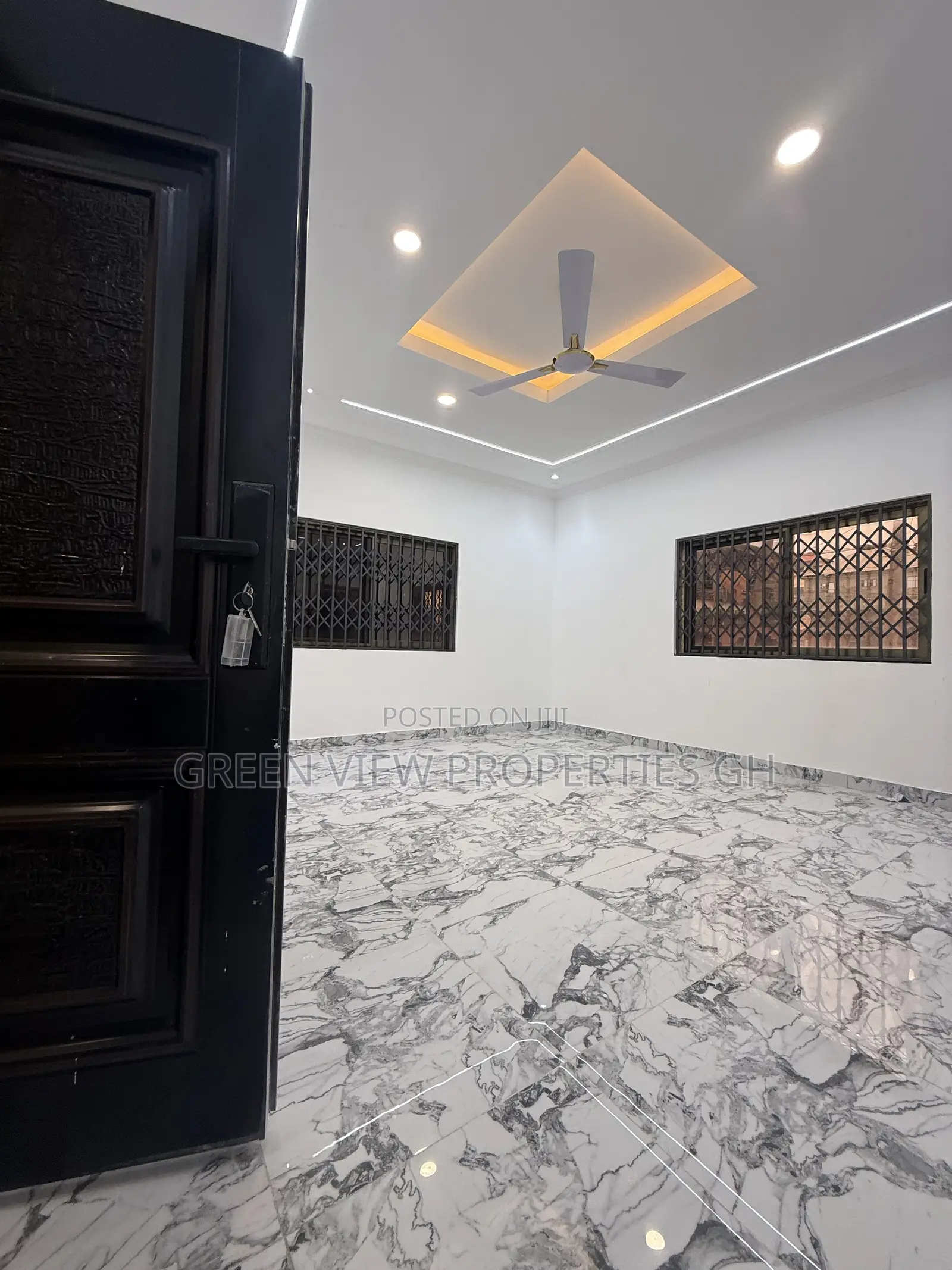 2bdrm Apartment in West Hills Mall Area for rent