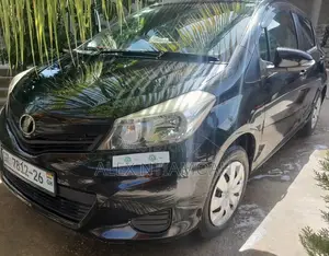 Toyota Vitz 2013 Black