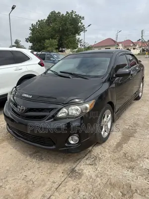 Toyota Corolla S 4dr Sedan (1.8L 4cyl 4A) 2013 Black
