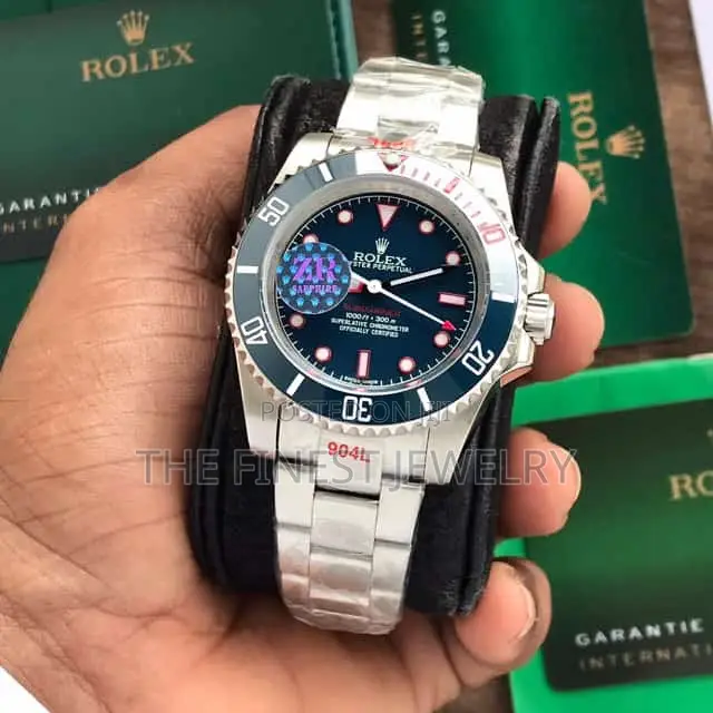 Rolex Submariner Features a Blue Dial