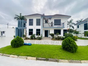 8bdrm House in Abelemkpe, Lincoln School Area for rent