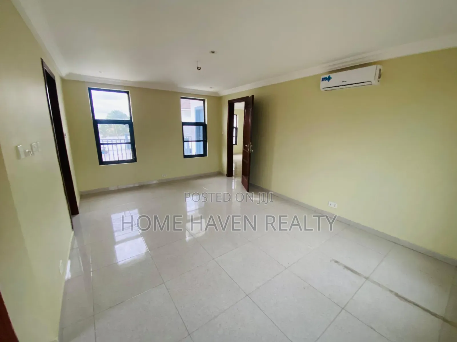 8bdrm House in Abelemkpe, Lincoln School Area for rent