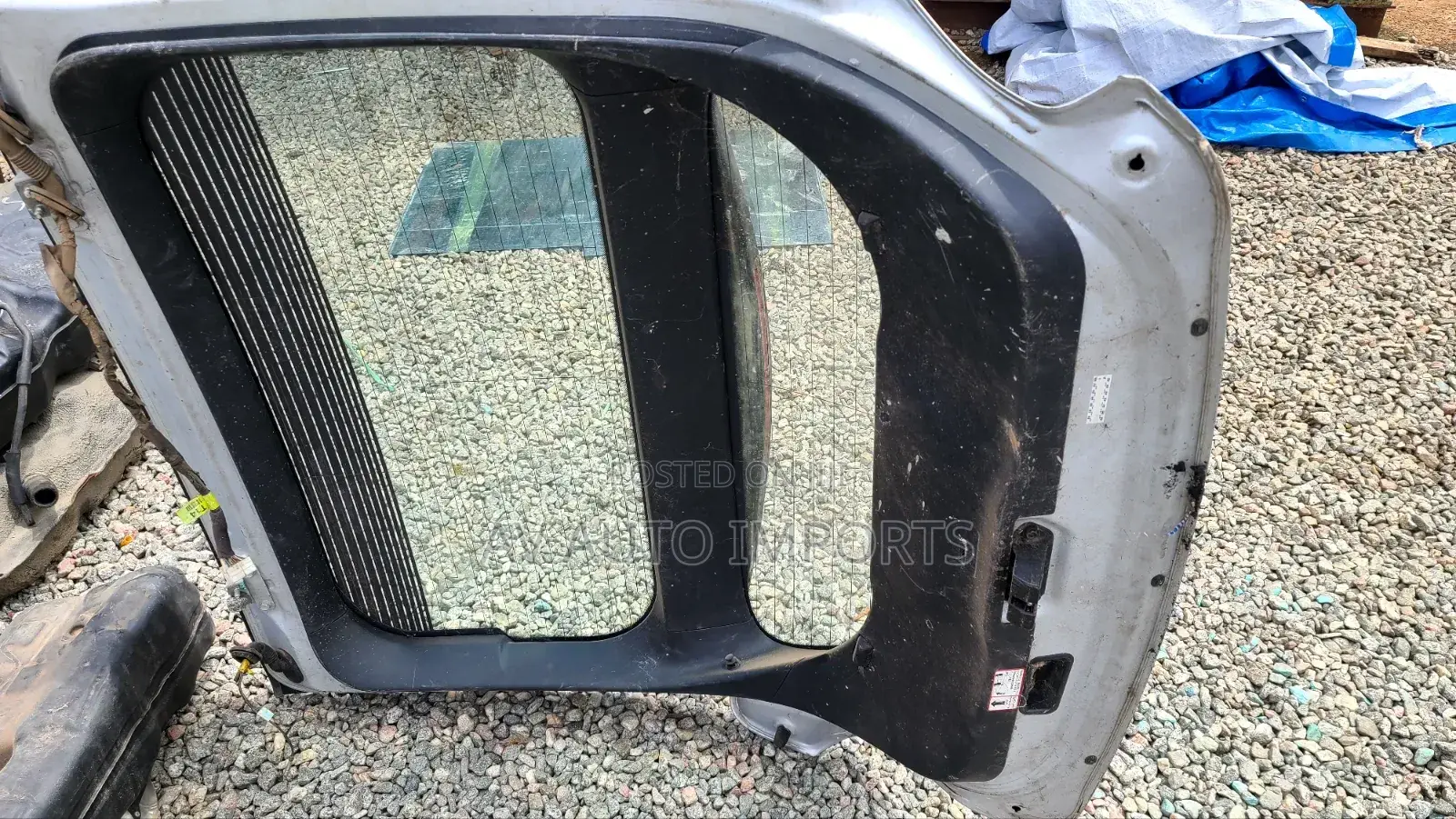 Veloster 2012-16 Boot/Tailgate (With Reverse Camera)