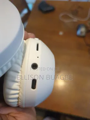 Budget White Wireless Headphones
