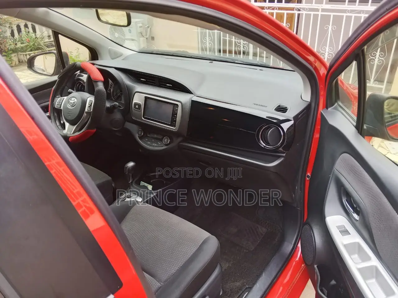 Toyota Vitz 2015 Red