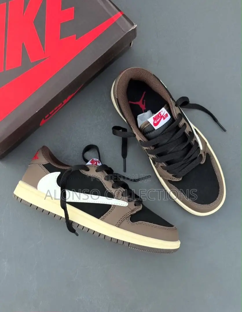 Jordan 1 Low Traviscott