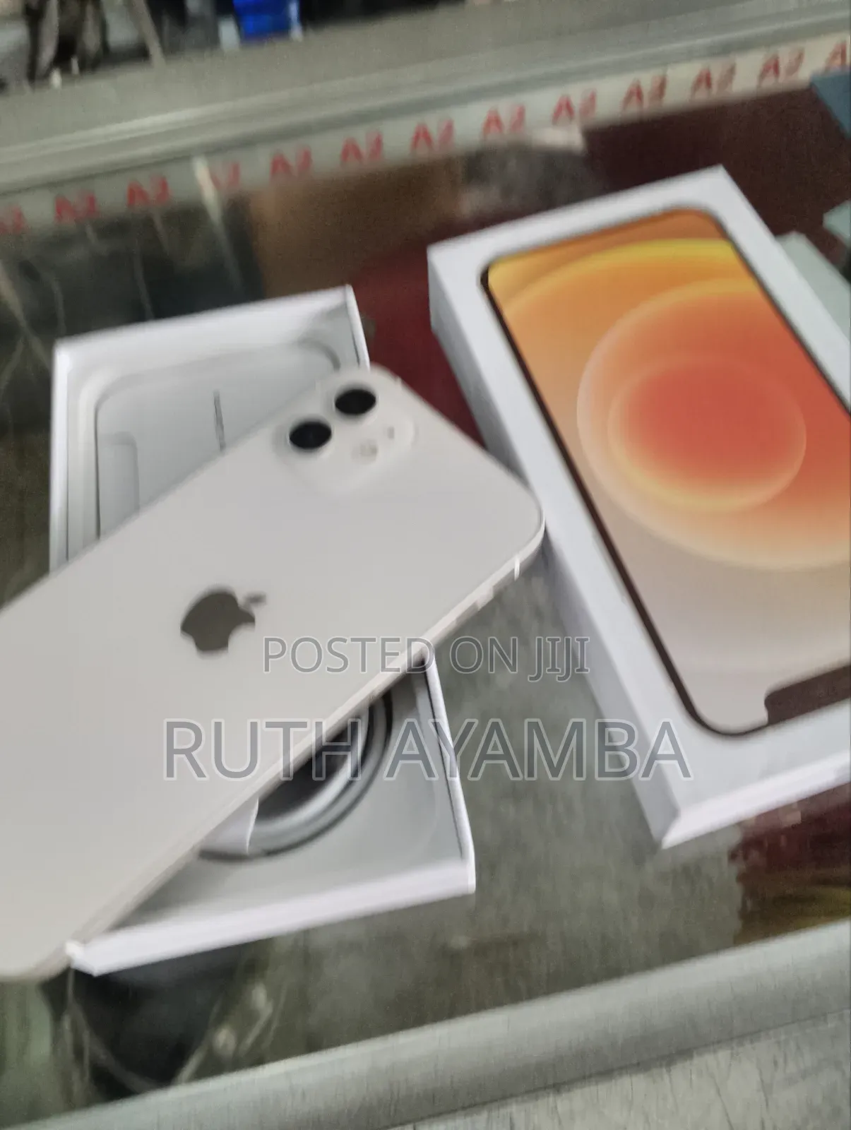 New Apple iPhone 12 64 GB Silver