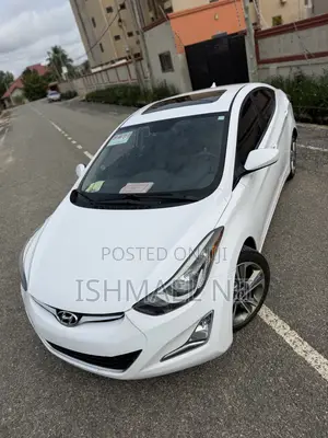 Hyundai Elantra Limited 4dr Sedan (1.8L 4cyl 6A) 2015 White