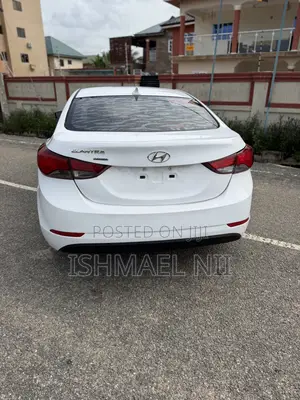 Hyundai Elantra Limited 4dr Sedan (1.8L 4cyl 6A) 2015 White
