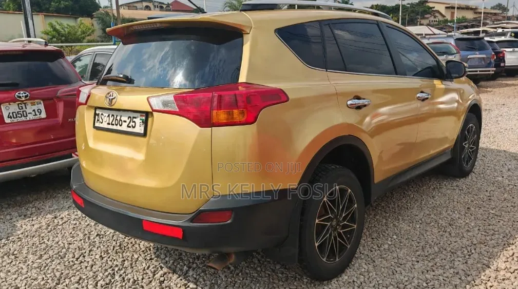 Toyota RAV4 2014 Gold